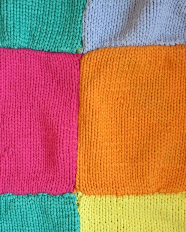 how-to-knit-squares-for-charity