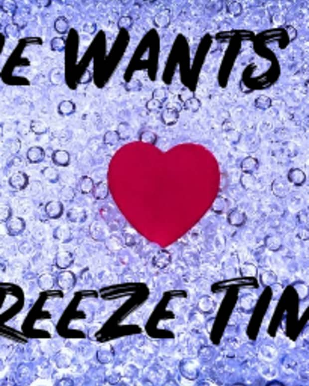 poem-she-wants-to-freeze-time