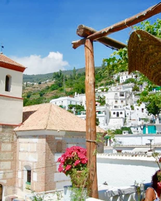 hiking-between-white-washed-villages-in-the-breathtaking-spanish-mountain-area-of-alpujarra