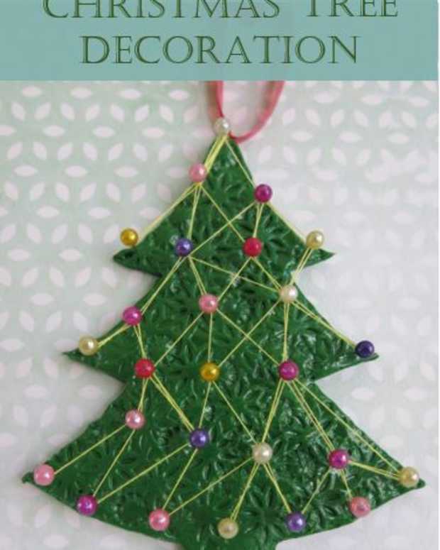diy-holiday-craft-string-art-christmas-tree-decoration