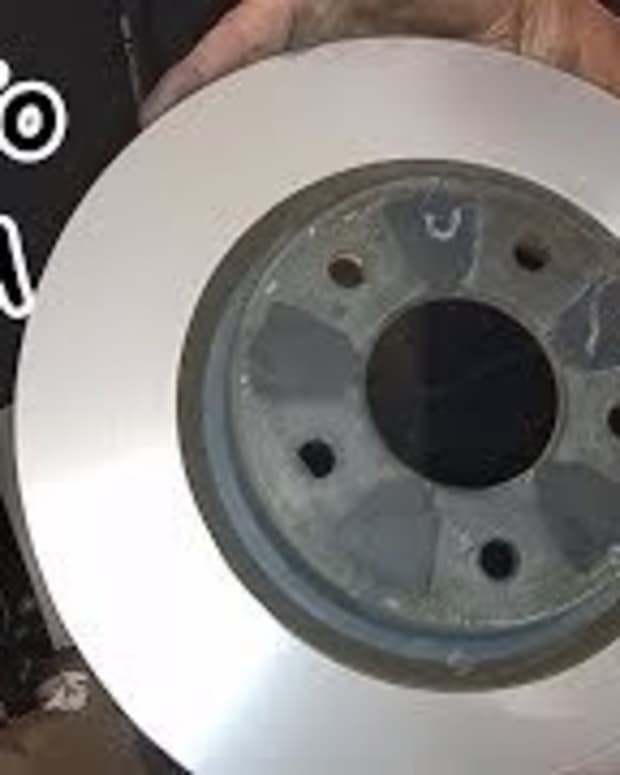 should-you-replace-or-resurface-the-brake-rotors-at-every-brake-pad-replacement-with-video-showing-rotor-resurfacing