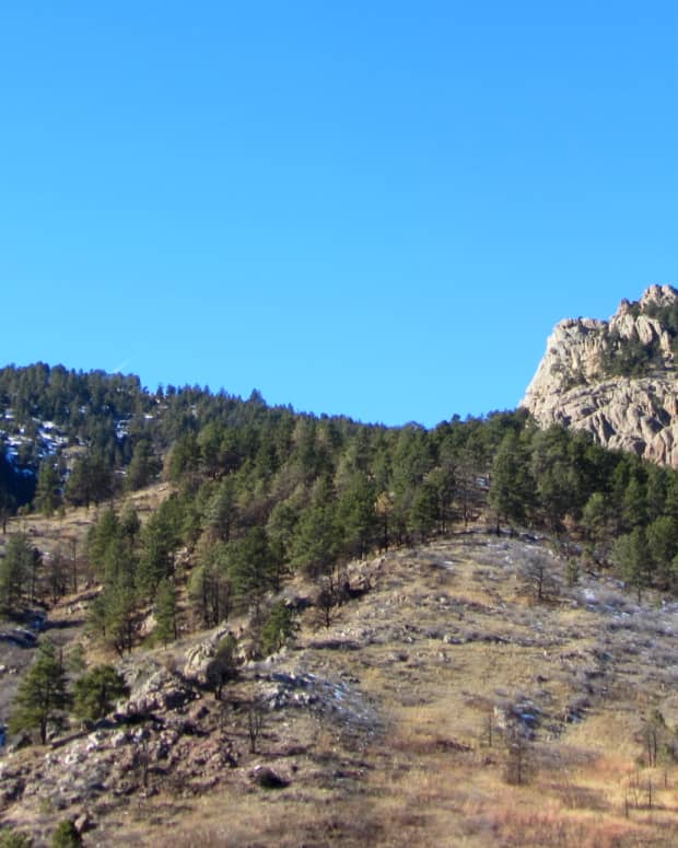 hiking-at-lory-state-park-near-fort-collins-colorado