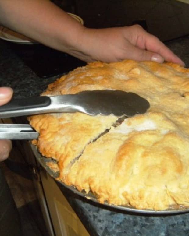 how-to-make-rhubarb-pie-rhubarb-crumble-recipes-shortcrust-pastry-tart-recipe