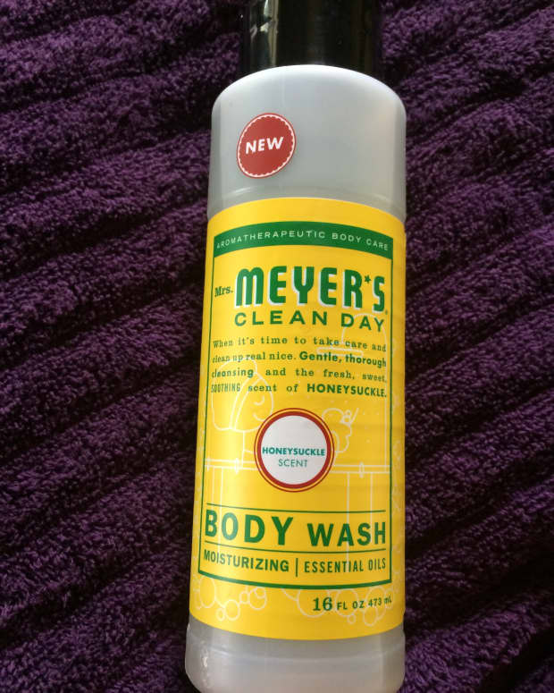my-review-of-mrs-meyers-clean-day-honeysuckle-body-wash