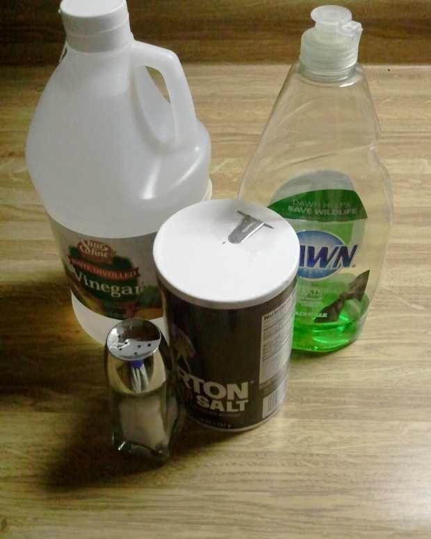 Use Vinegar Or Baking Soda To Kill Weeds Dengarden Home And Garden