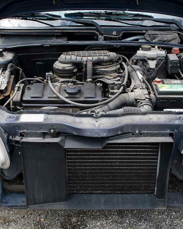 3 Signs and Symptoms of a Blown Head Gasket AxleAddict