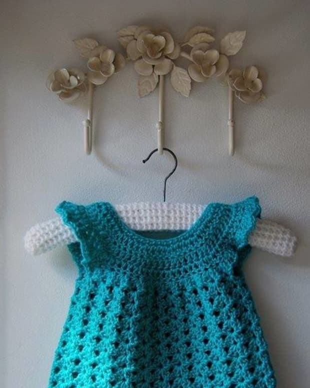 free-crochet-patterns-for-baby-dresses-newborn