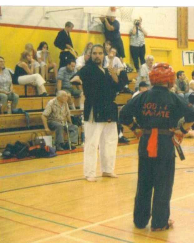 How to Keep Your Knees Safe, Healthy, and InjuryFree in Martial Arts HowTheyPlay