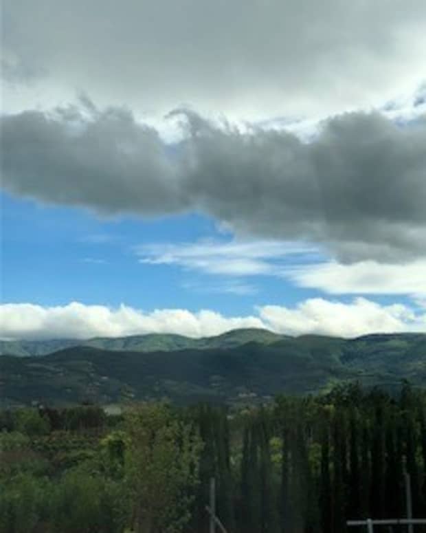tuscan-hills