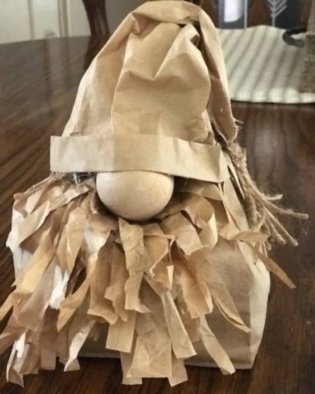 easy-brown-lunch-bag-gnome