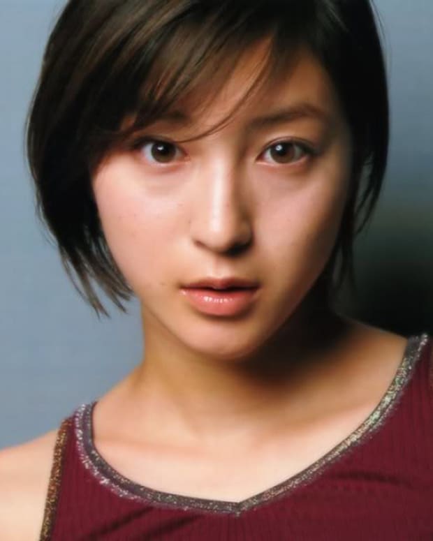 ryoko-hirosue-award-winning-japanese-movie-actress-and-singer-from-yokohama