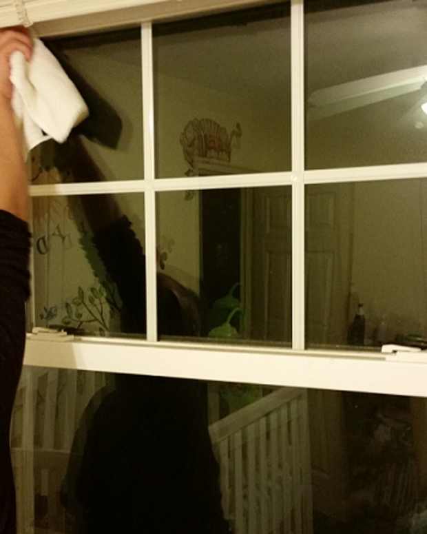 How to Bubble Wrap Windows for Winter Warmth (2 Easy Methods) Dengarden