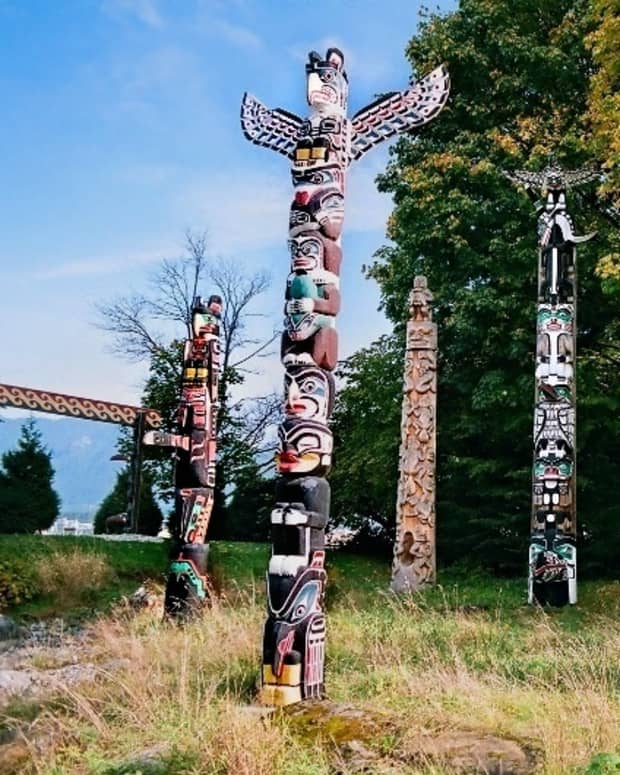 totem-poles-the-legacy-of-native-american-indians