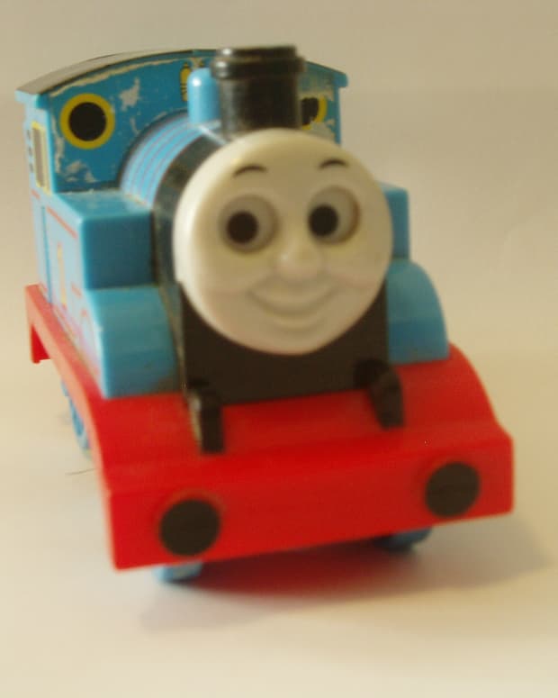 Pull Back Thomas