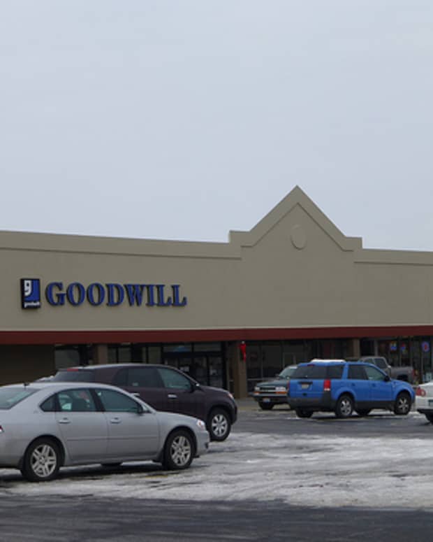 how-to-succeed-at-goodwill-auctions