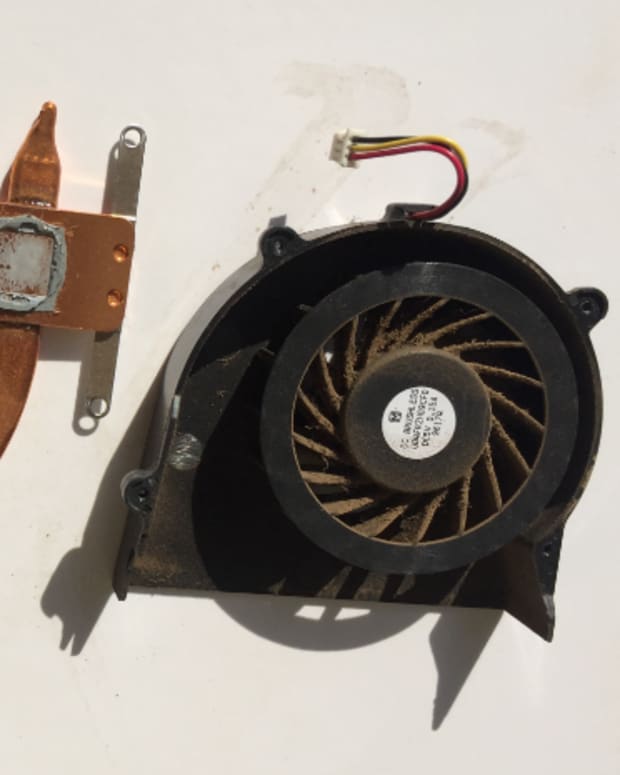 how-to-clean-laptop-cooling-fan-and-heat-sink-fins