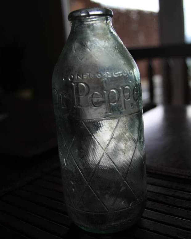 find-the-value-of-old-antique-bottles