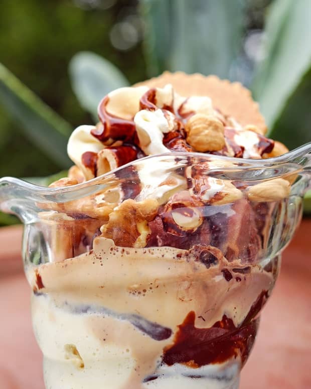 maple-walnut-cashew-banana-ice-cream-sundae-recipe-vegan-gluten-free