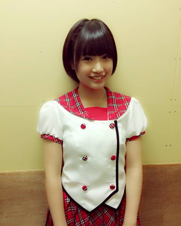 mio-tomonaga-cute-japanese-idol-singer-and-member-of-the-groups-hkt48-and-akb48