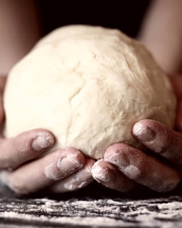 make-pizza-from-frozen-bread-dough