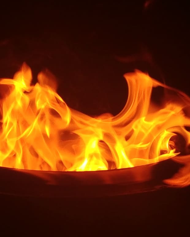 images How To Change The Color Of Fire With Household Items change the color of your campfire
