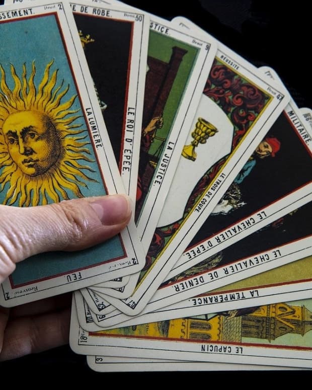 tarot-card-reading-for-the-year