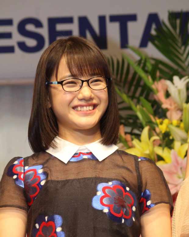 reina-yokoyama-japanese-pop-music-singer-model-member-of-girl-group-morning-musume-19