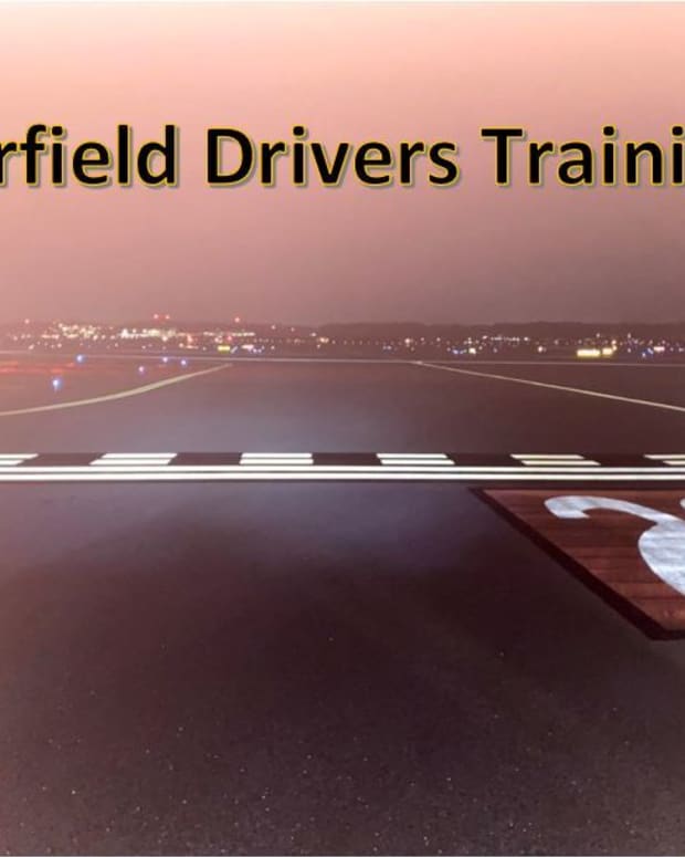 airfield-movement-area-drivers-training＂>
                </picture>
                <div class=