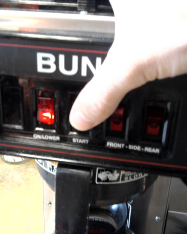 Cleaning Mold From a Keurig Coffee Maker's Water Reservoir Delishably