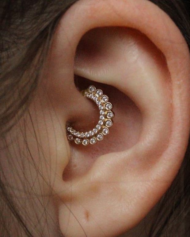 daith-piercing-infection-prevention-and-cure