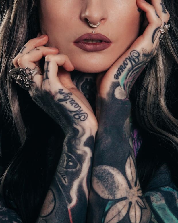 the-real-pros-and-cons-of-face-and-body-tattoos