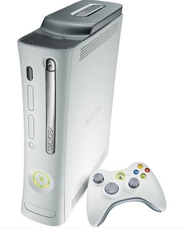 Xbox 360 White Slim 4GB Special Edition System