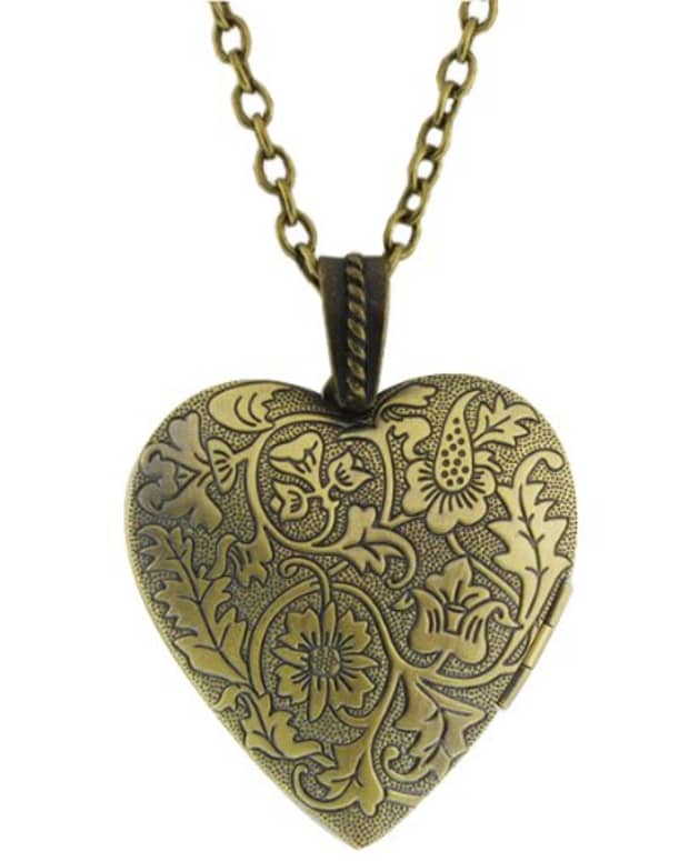 buy-heart-lockets-online