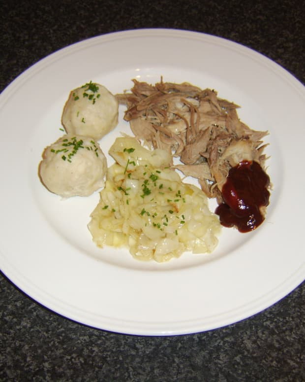 bavarian-pulled-pork-german-potato-dumplings