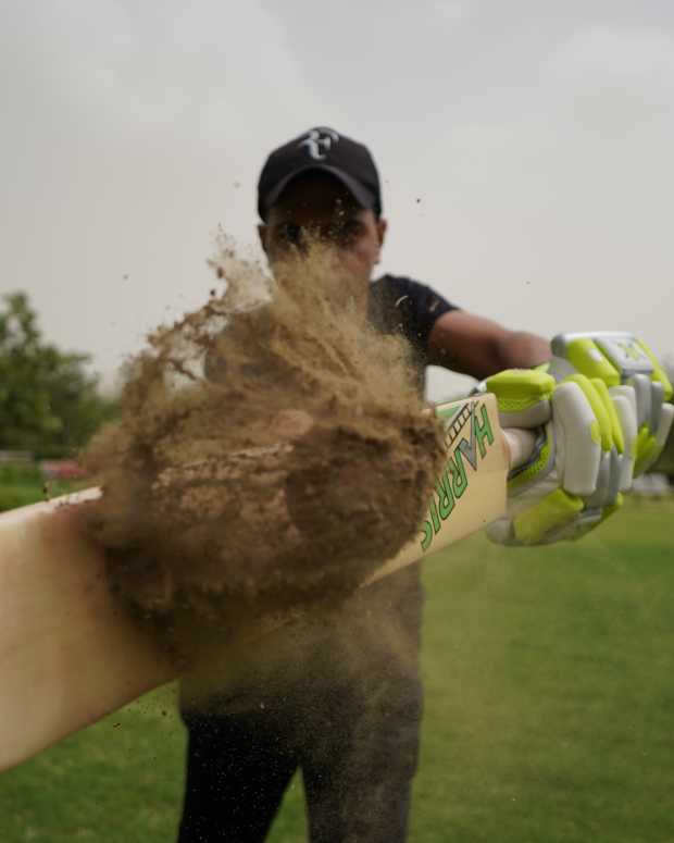 vote-for-debate-moderators-who-throw-hard-questions-instead-of-throwing-slow-pitch-mudballs