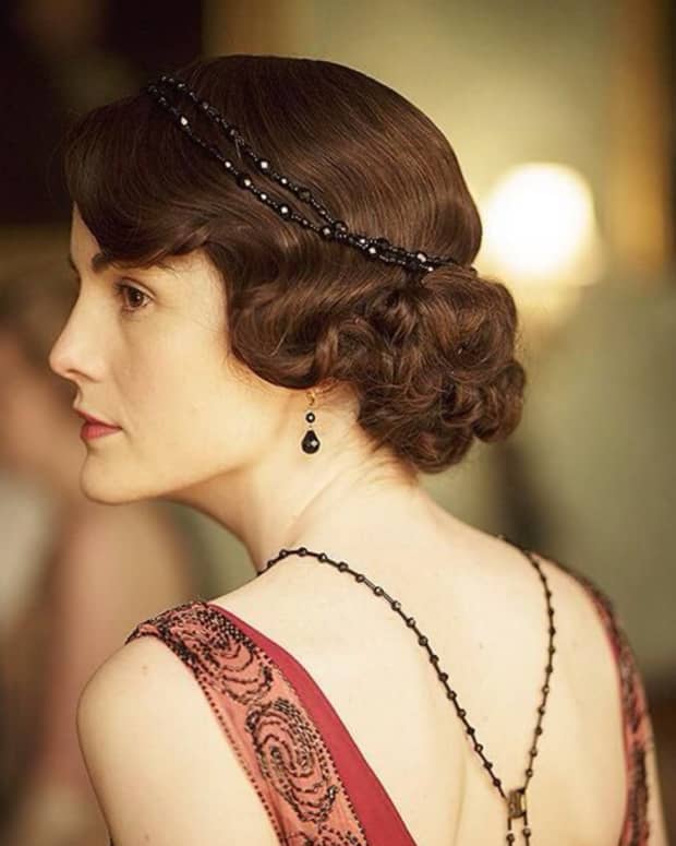 top-11-best-costumes-from-downton-abbey-season-5
