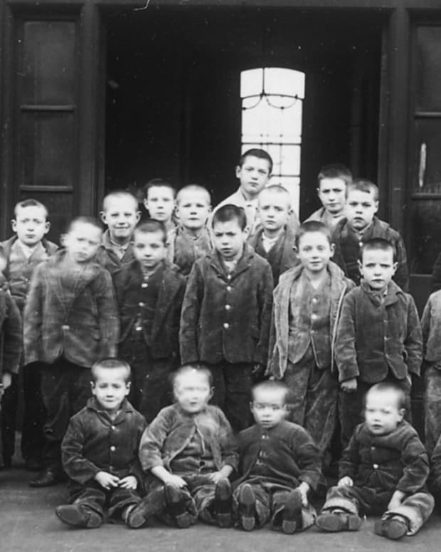 the-workhouses-how-the-poor-were-virtually-imprisoned-in-victorian-era-england