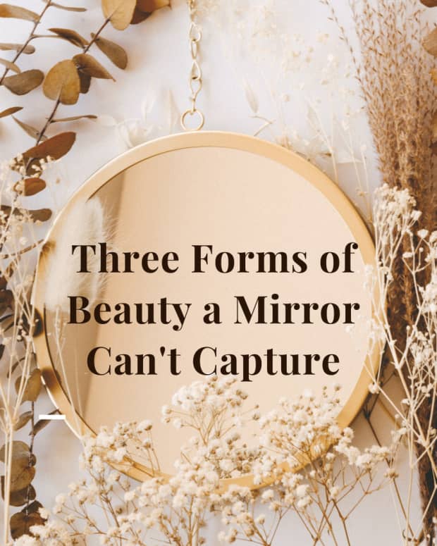 how-to-evaluate-your-beauty-without-using-a-glass-mirror