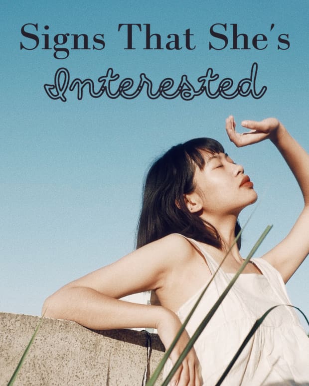 signs-of-attraction-in-women-signs-that-a-girl-likes-you-and-has-a-crush-you