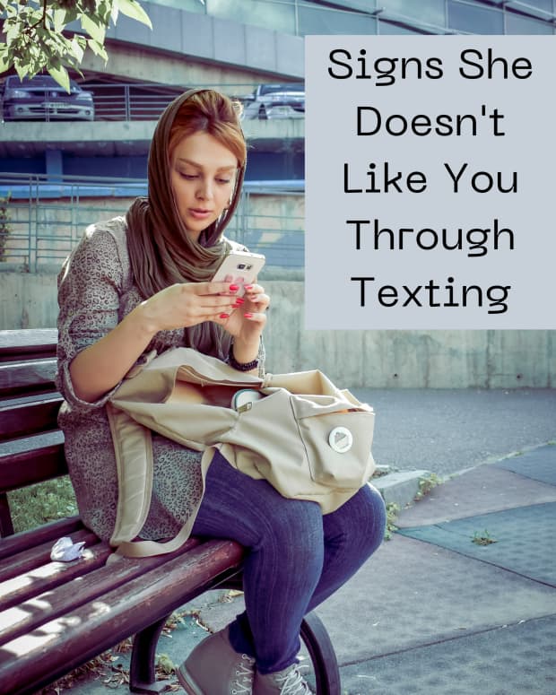 signs-she-doesnt-like-you-through-texting