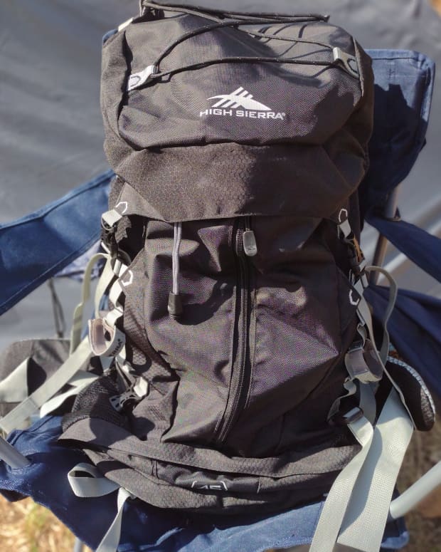 high-sierra-classic-2-series-summit-45l-internal-frame-hiking-backpack-review-and-opinion