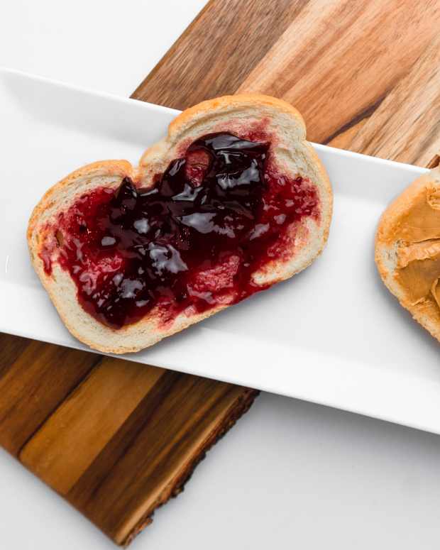 Chef Dad’s ‘Peanut Butter and Jelly Spring Rolls’ Must Be Seen to Be