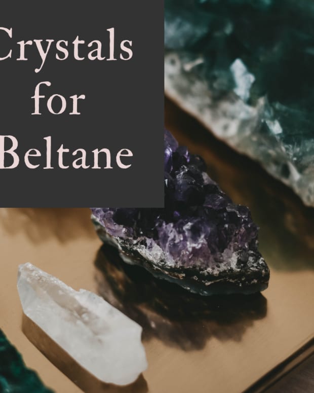seven-crystals-for-beltane