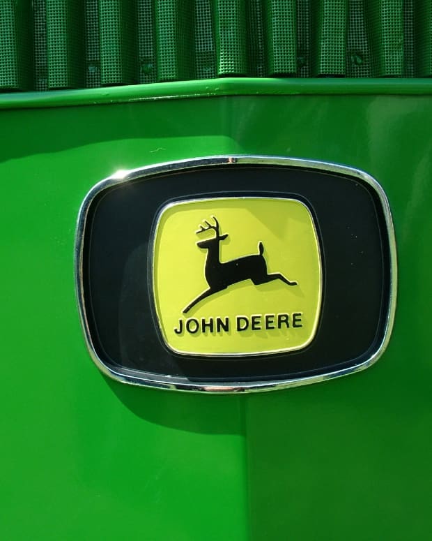 John-Deere-345