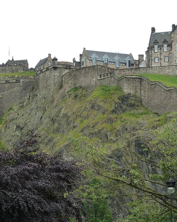 history-edinburgh-castle-scotland