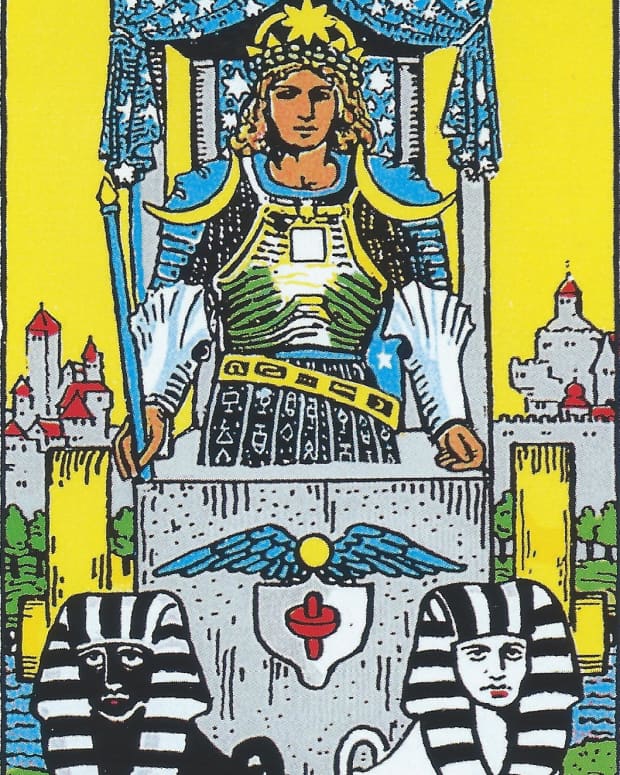 the-chariot-card-in-tarot-and-how-to-read-it