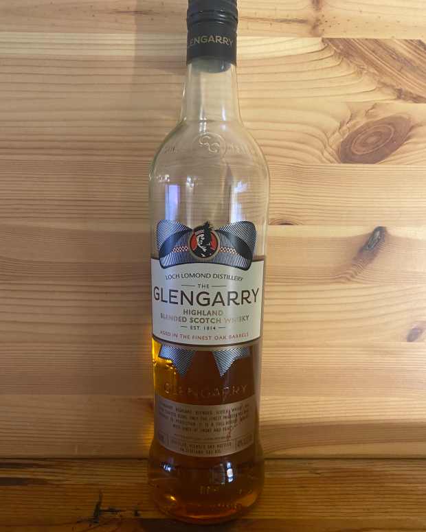 strict-budget-whiskey-the-glengarry-highland-blended-scotch-whisky