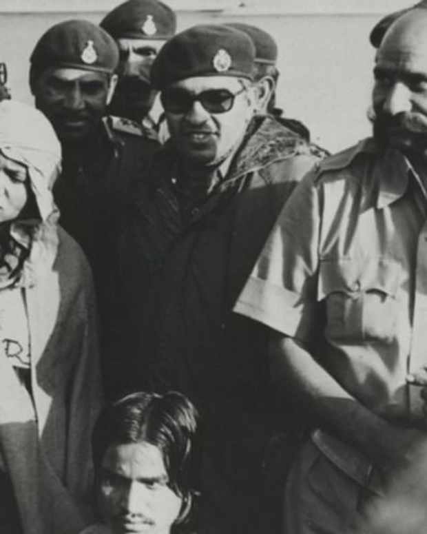 phoolan-devi-indias-bandit-queen