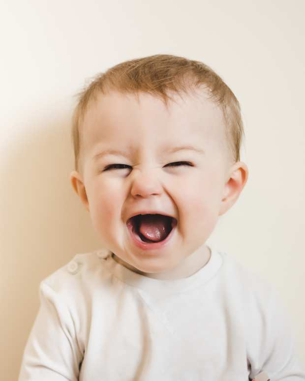 Funny Chicken Steals Baby’s Pacifier and Refuses to Give It Back