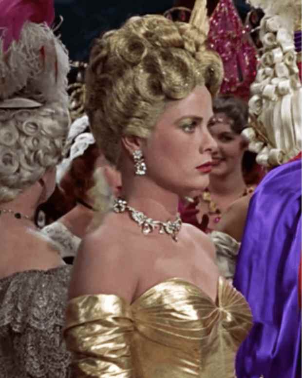 The Best Costumes in the 2019 "Downton Abbey" Movie ReelRundown